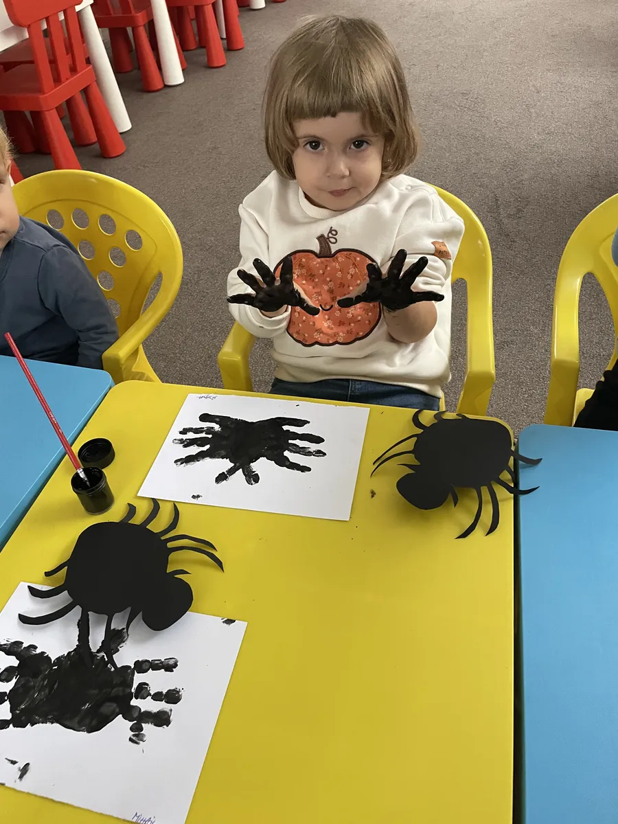 Paianjenul 🕷️🕸️(amprentare mânuță)❤️